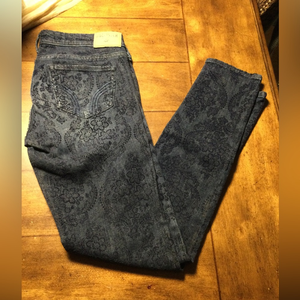 Hollister blue jeans  size 5 reg